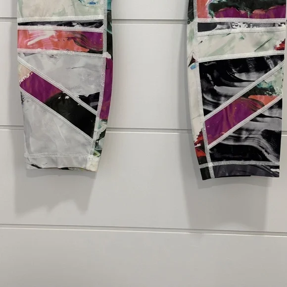 Lululemon high times pigment wave multi colour leggings size 10 - Picture 7 of 15